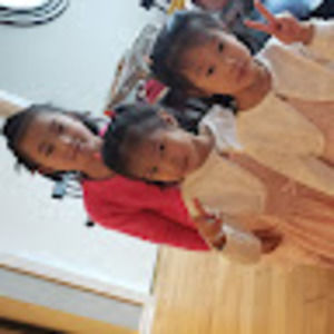 Meet your Posher, Jj